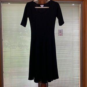 Small LuLaRoe Noir Nicole dress!